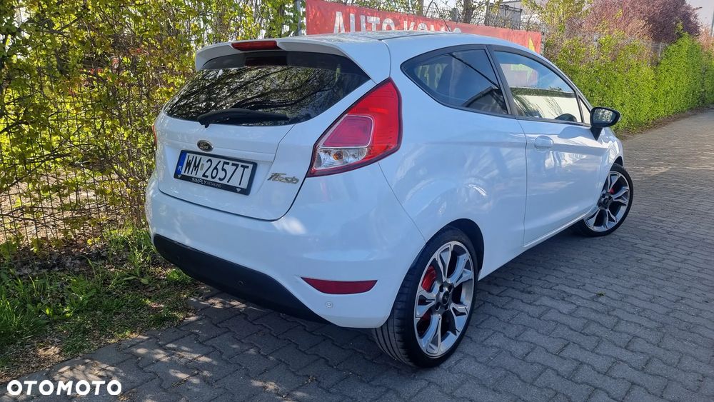 Ford Fiesta 1.5 TDCi Ambiente - 29