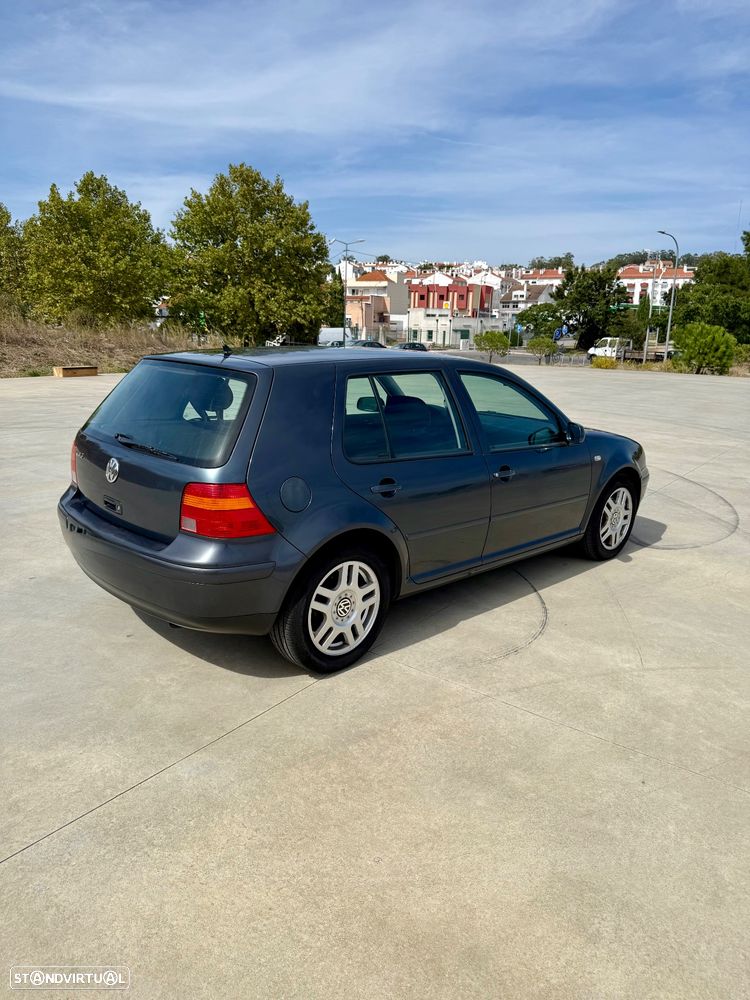 VW Golf 1.9 TDi Highline - 3