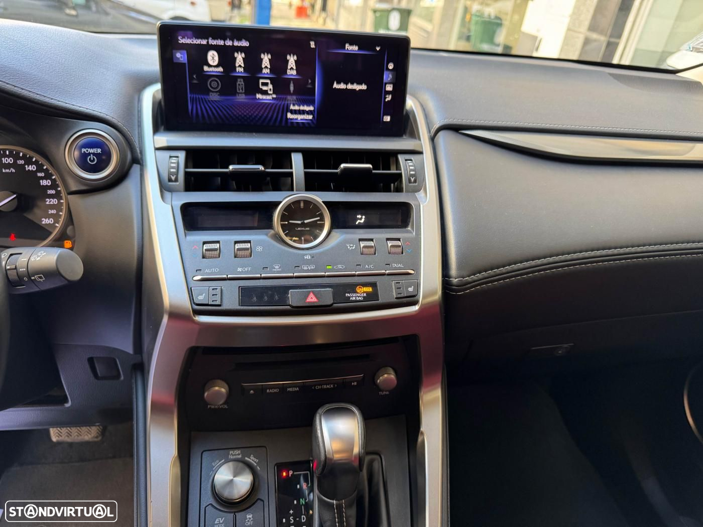 Lexus NX 300h Executive+ - 20