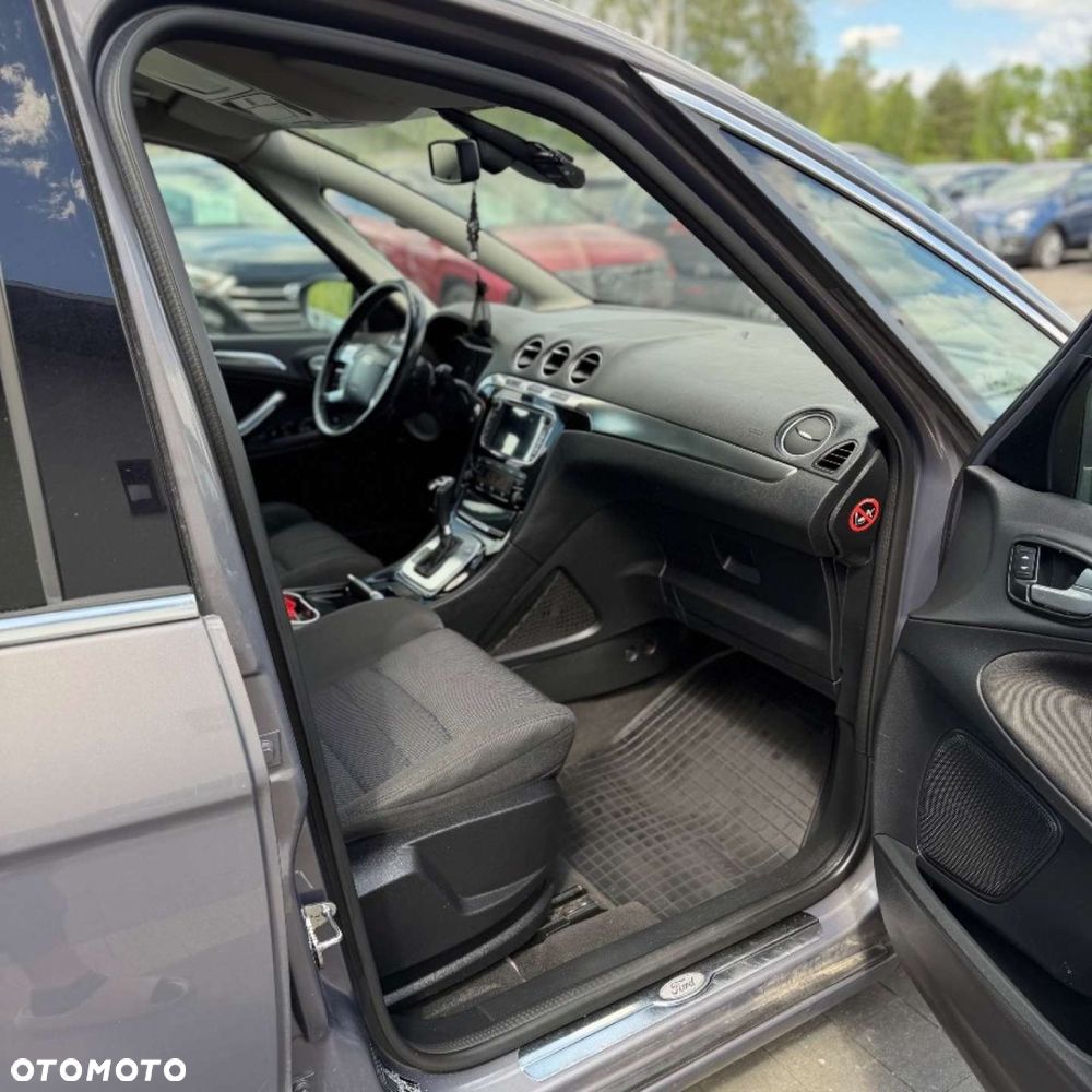 Ford S-Max - 37