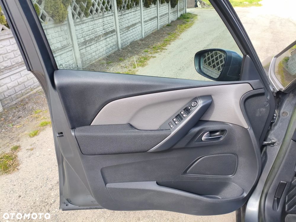 Citroën C4 Grand Picasso - 14