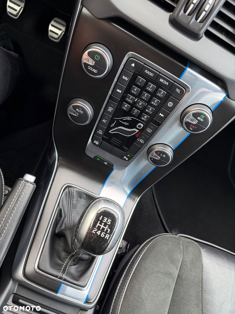 Volvo V40 D4 Drive-E R-Design Momentum - 20