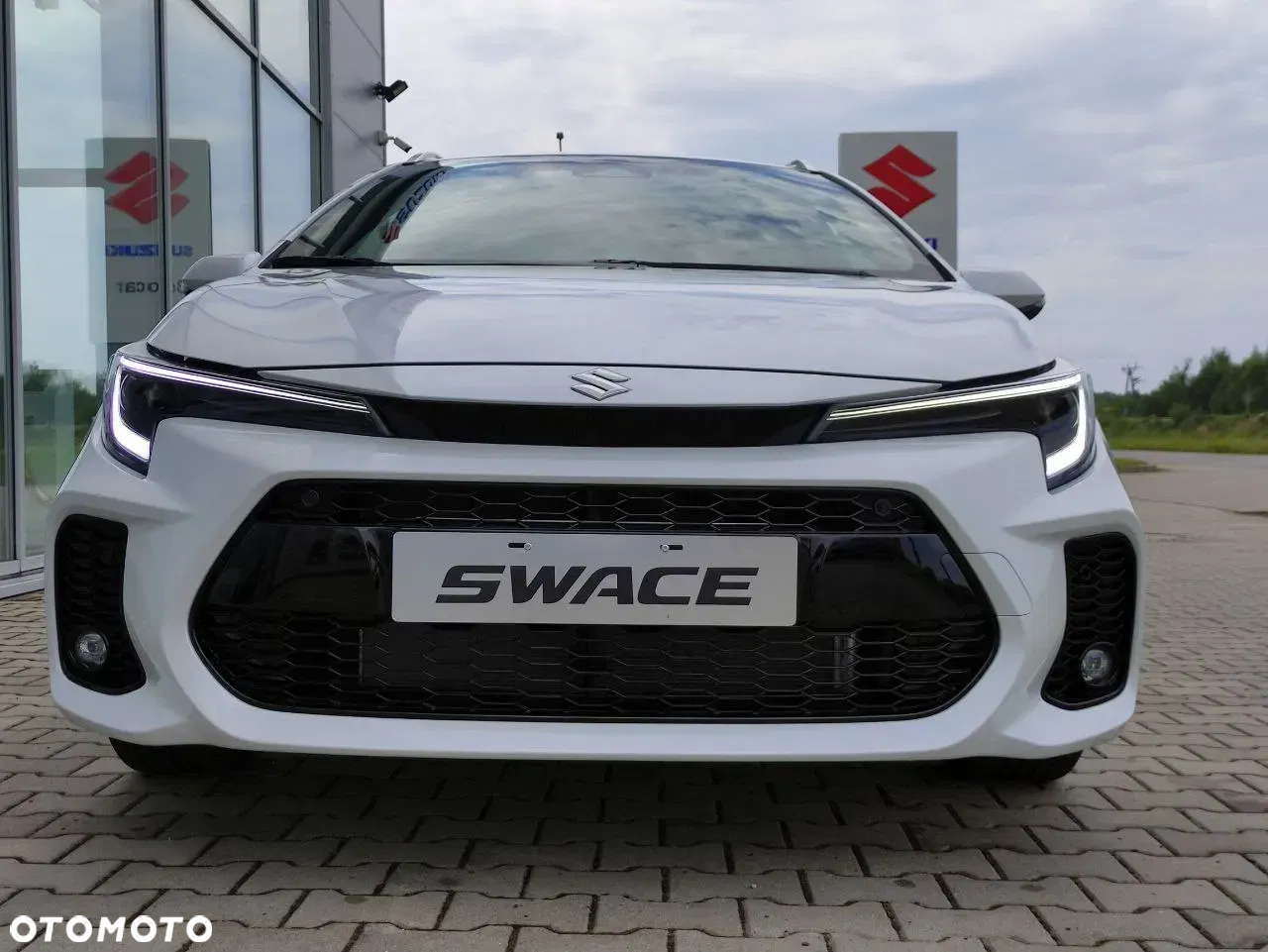 Suzuki Swace 1.8 Hybrid Elegance CVT - 2