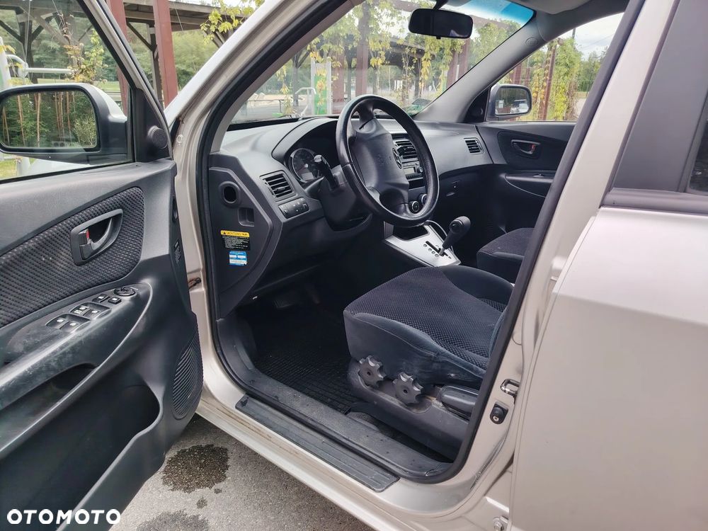 Hyundai Tucson ver-2-0-crdi-elegance-plus - 3