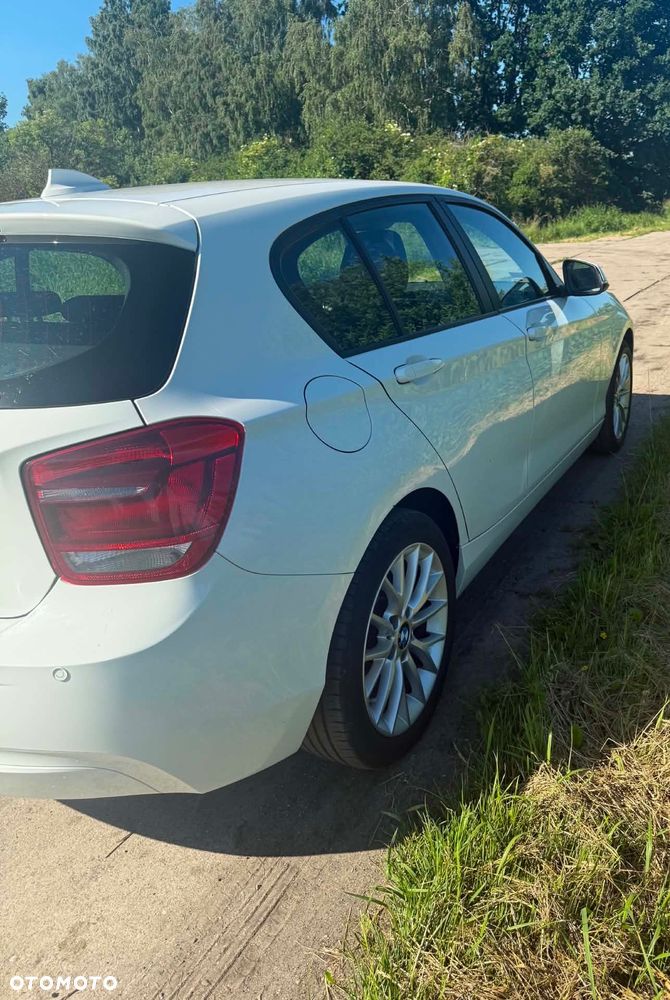 BMW Seria 1 116i - 12