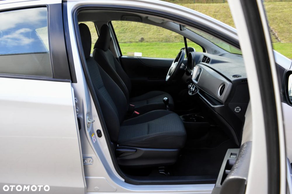 Toyota Yaris 1.0 Sol - 11