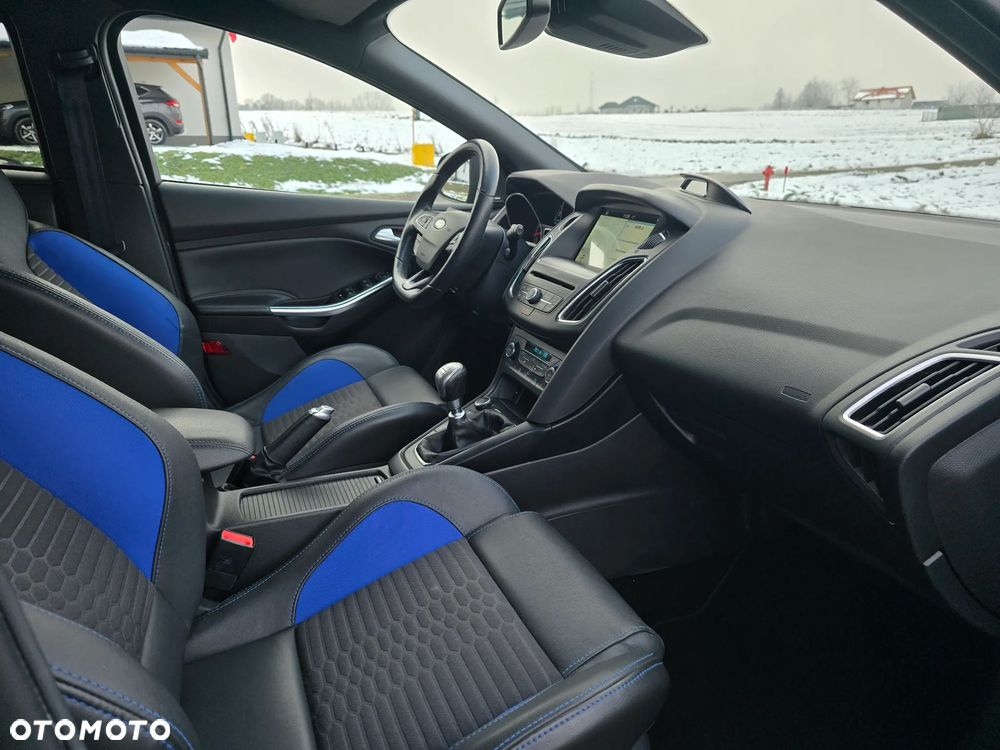 Ford Focus 2.0 EcoBoost ST mit Leder-Sport-Paket - 18