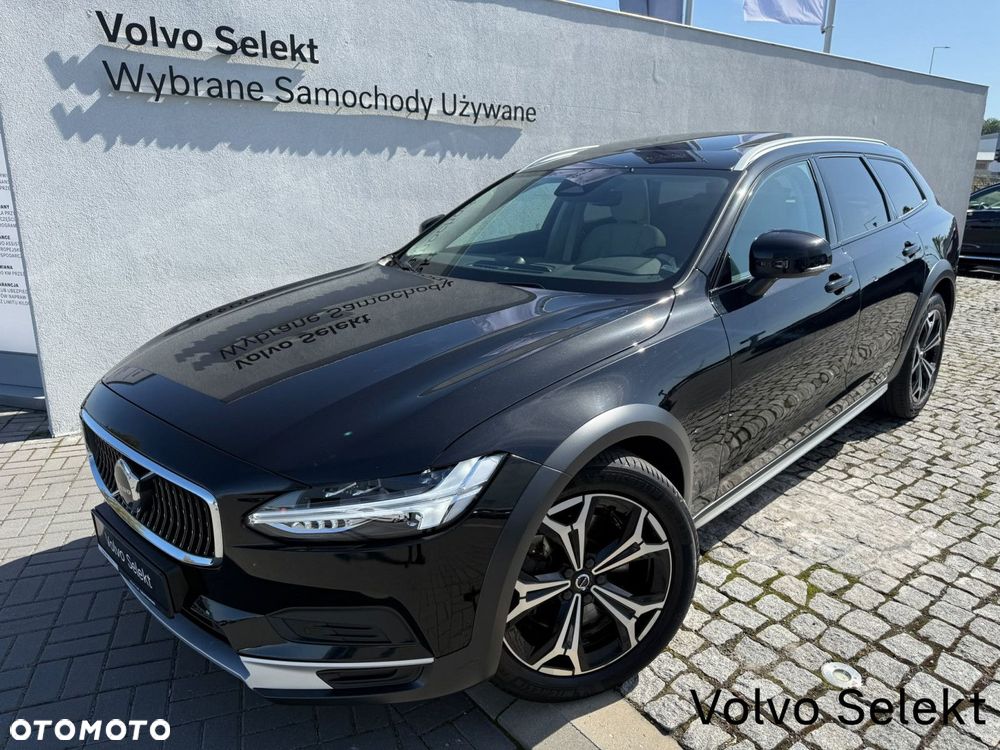 Volvo V90 Cross Country - 2