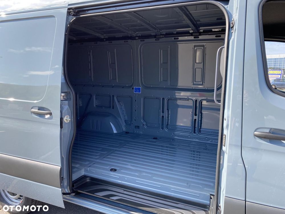 Mercedes-Benz Sprinter - 19