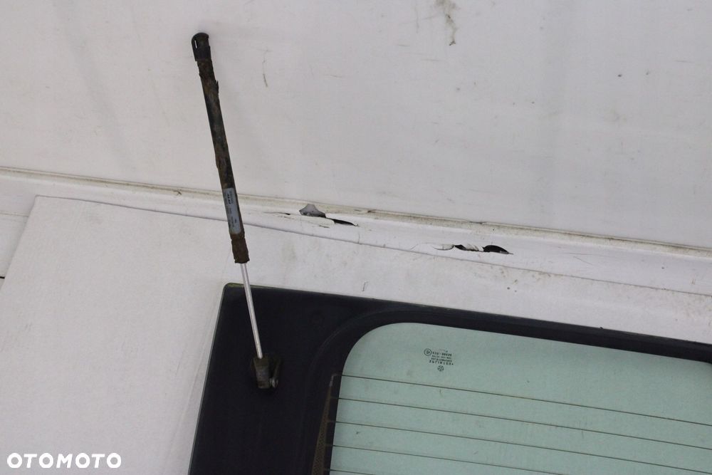 JEEP GRAND CHEROKEE WK 2005R SZYBA SIŁOWNIKI TYŁ TYLNA KLAPY BAGAŻNIKA - 2