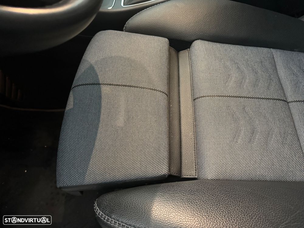 Mercedes-Benz GLA 200 Style - 28