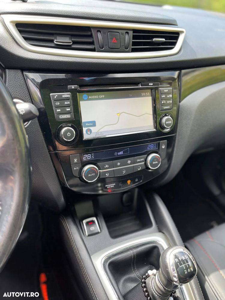 Nissan Qashqai 1.5 DCI Start/Stop Tekna - 12