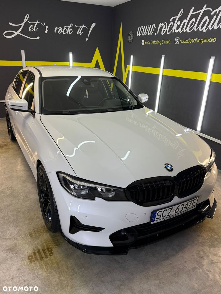 BMW Seria 3 318d MHEV Sport Line - 14
