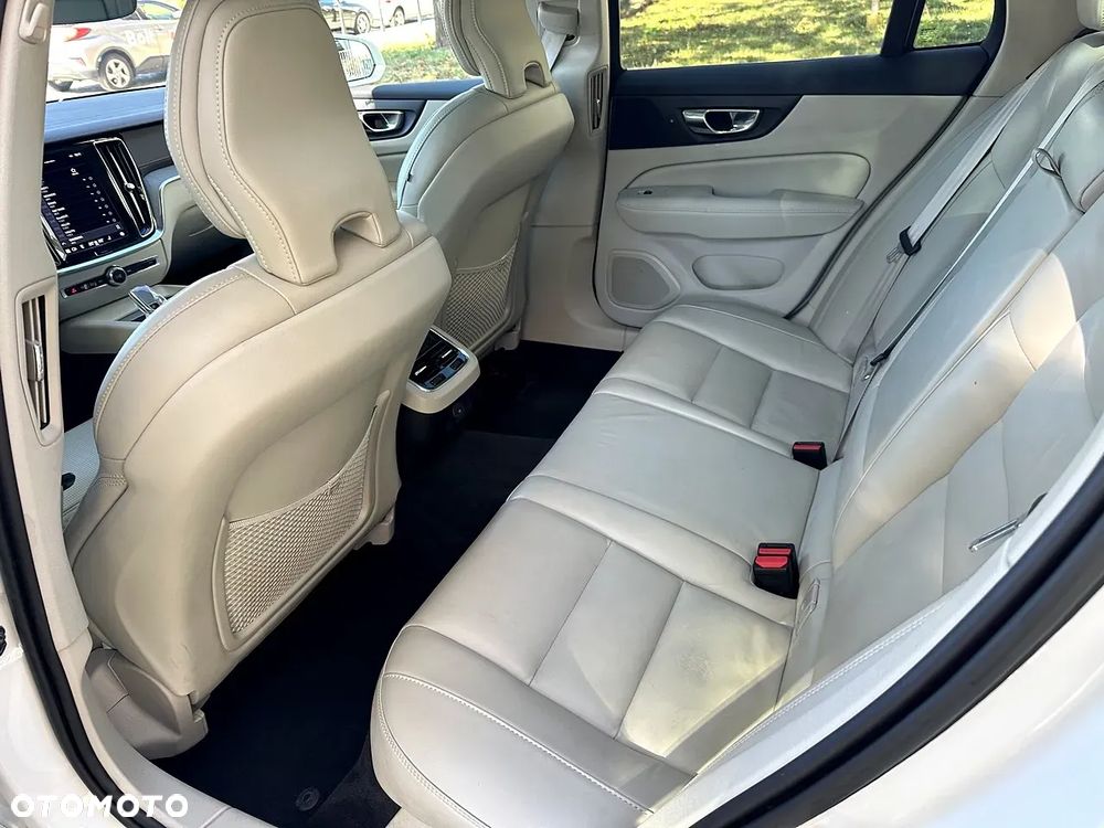 Volvo V60 - 10