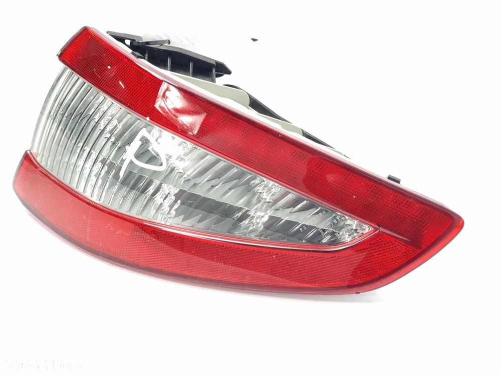 LAMPA PRAWA TYŁ MASERATI GRANTURISMO S - 2
