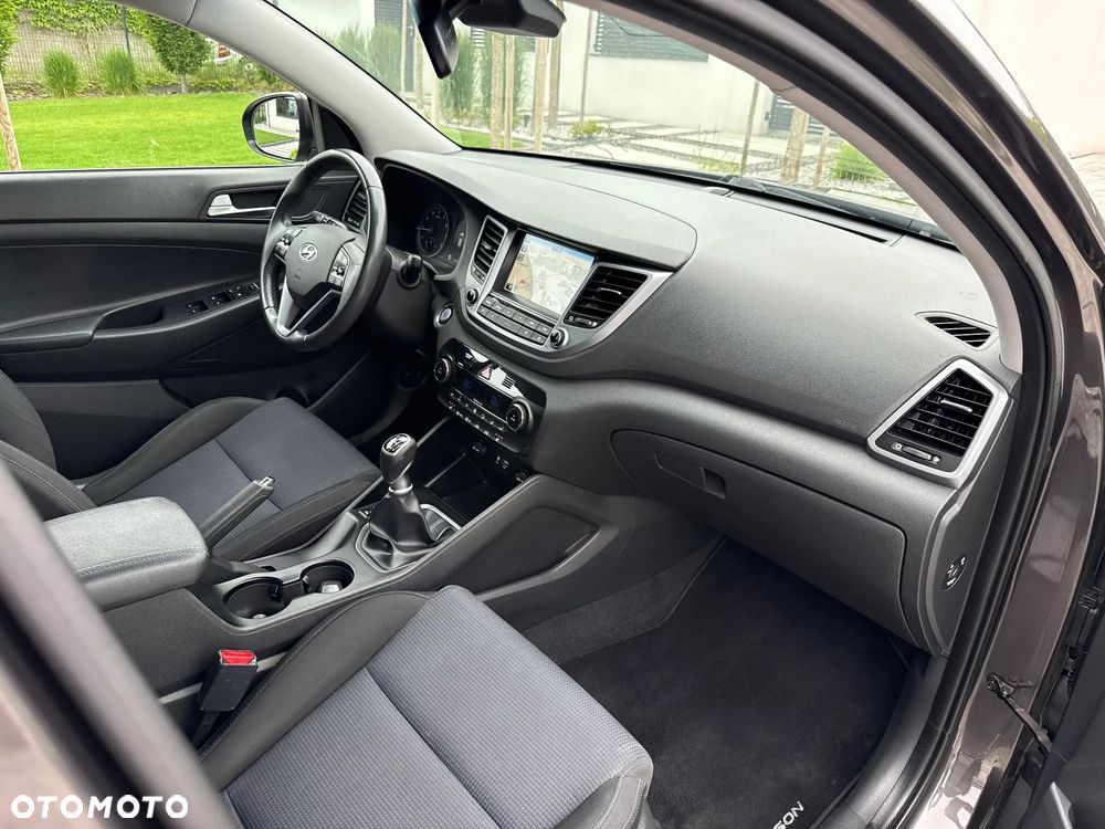 Hyundai Tucson blue 1.6 GDi 2WD Navi - 16