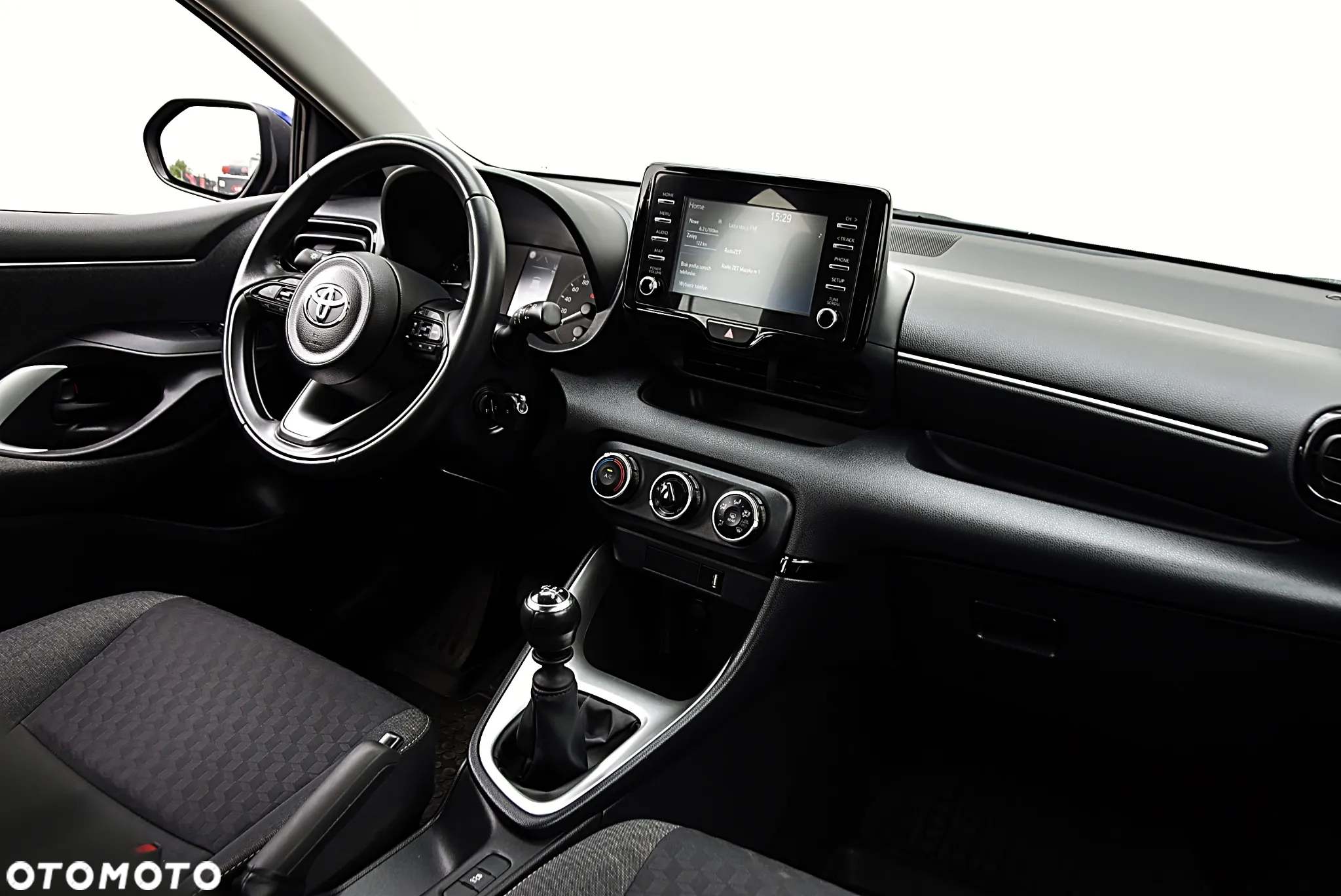 Toyota Yaris 1.5 Comfort - 23