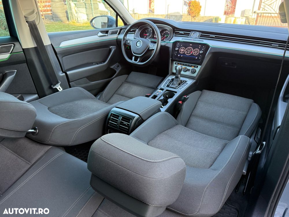 Volkswagen Passat - 4