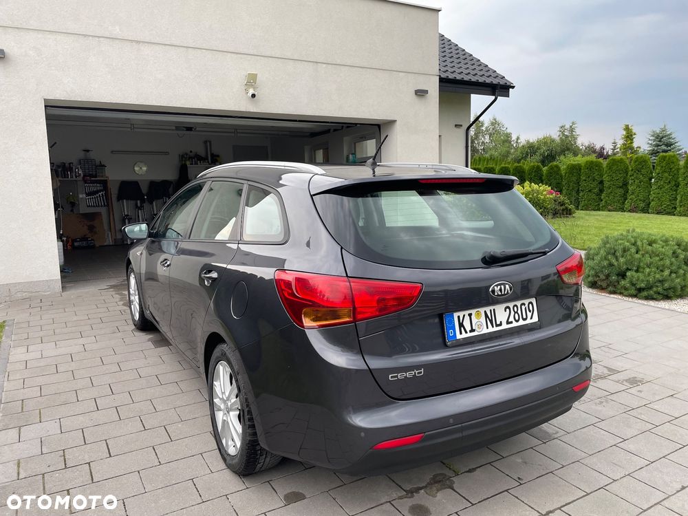 Kia Ceed 1.6 GDI Business Line - 4
