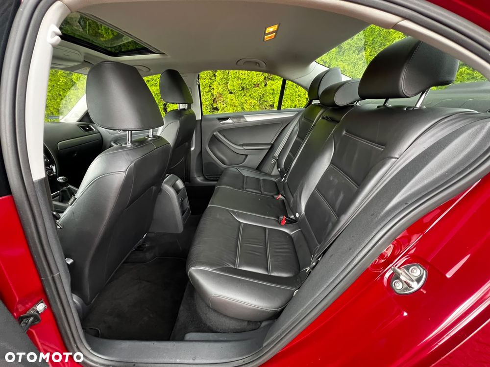 Volkswagen Jetta 2.0 TDI BlueMotion Technologie - 13