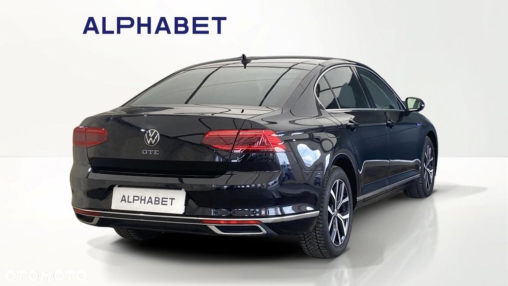 Volkswagen Passat - 5