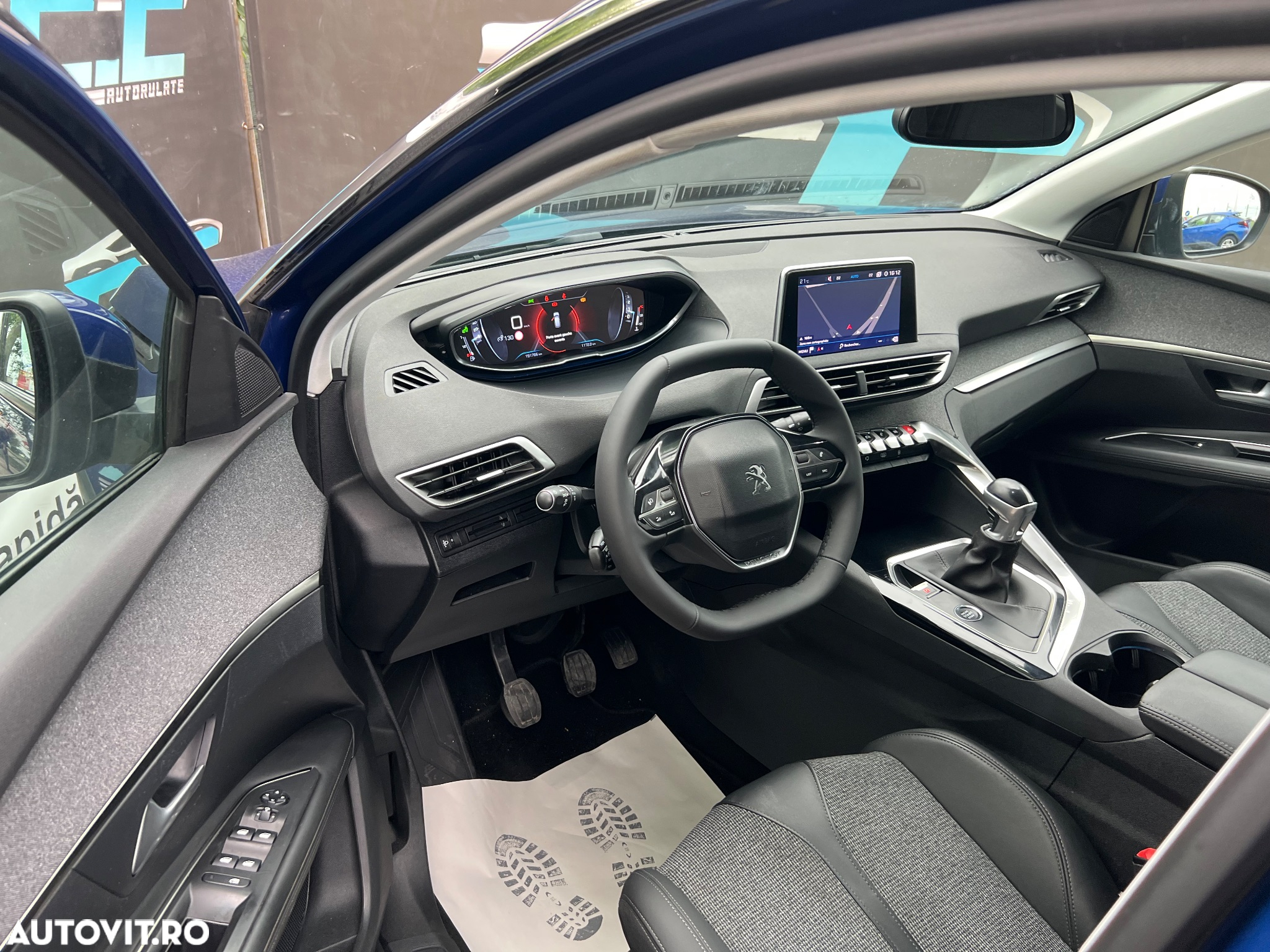 Peugeot 3008 1.5 BlueHDI 130 S&S BVM6 Allure - 11
