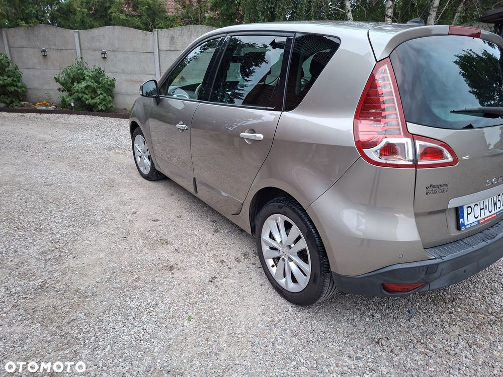 Renault Scenic 2.0 16V Emotion - 9
