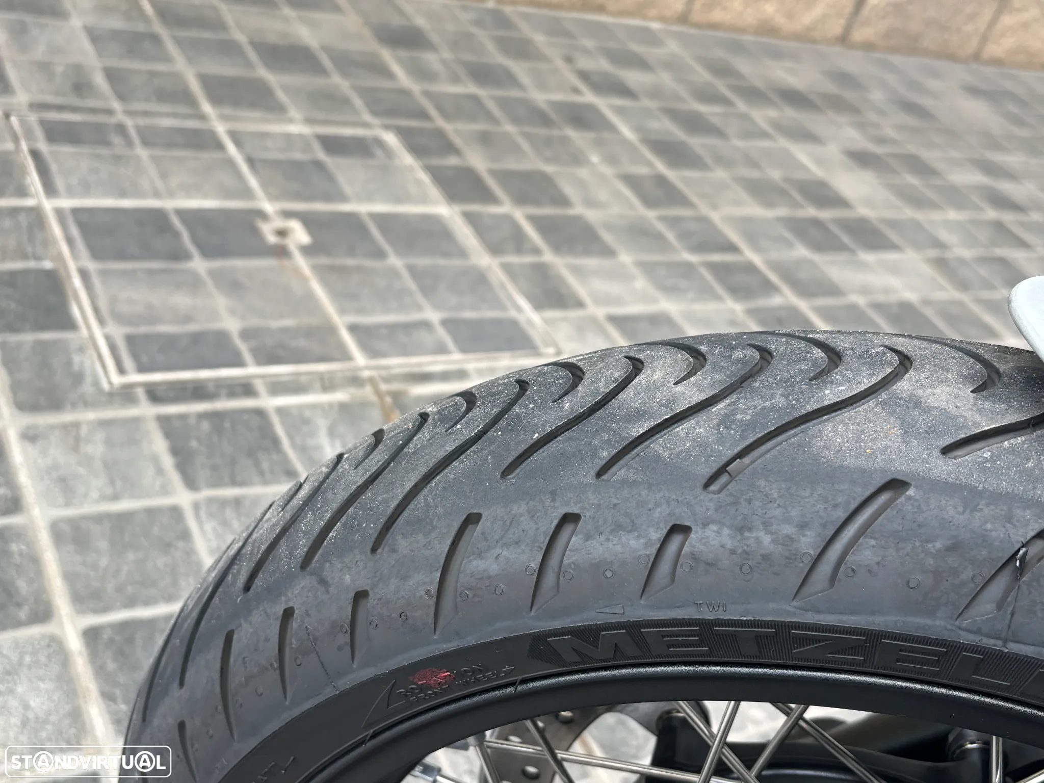 BMW R 12 nineT - 13