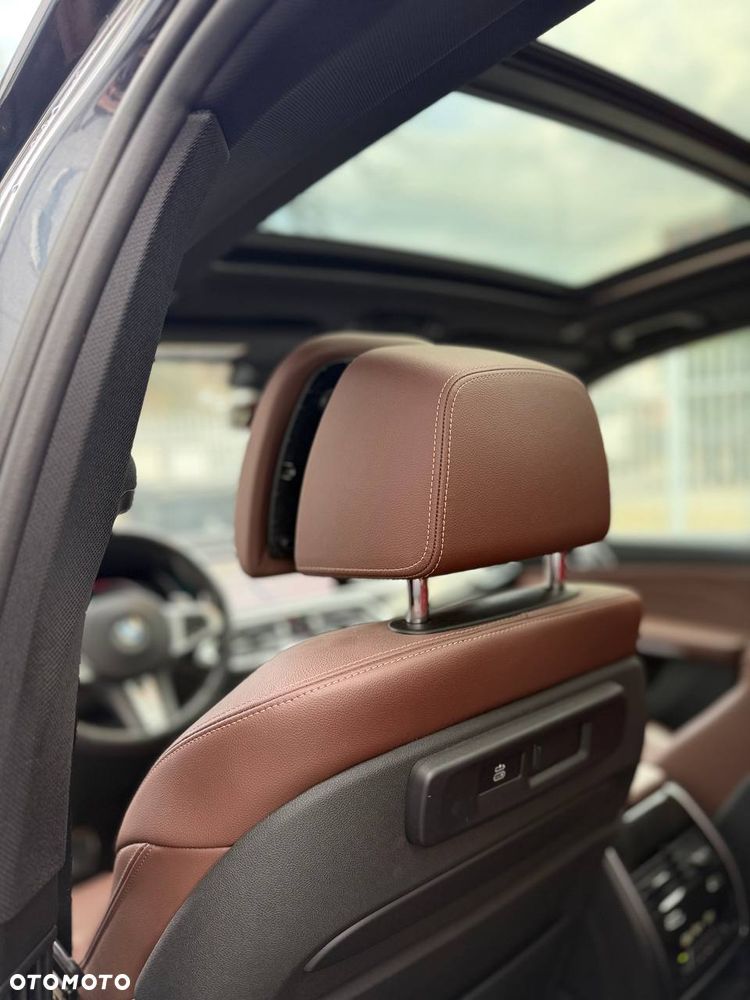 BMW X5 xDrive50i Sport-Aut - 23