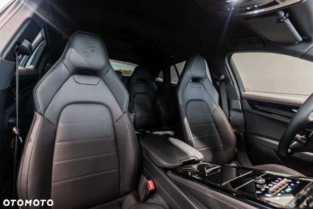 Porsche Panamera - 16