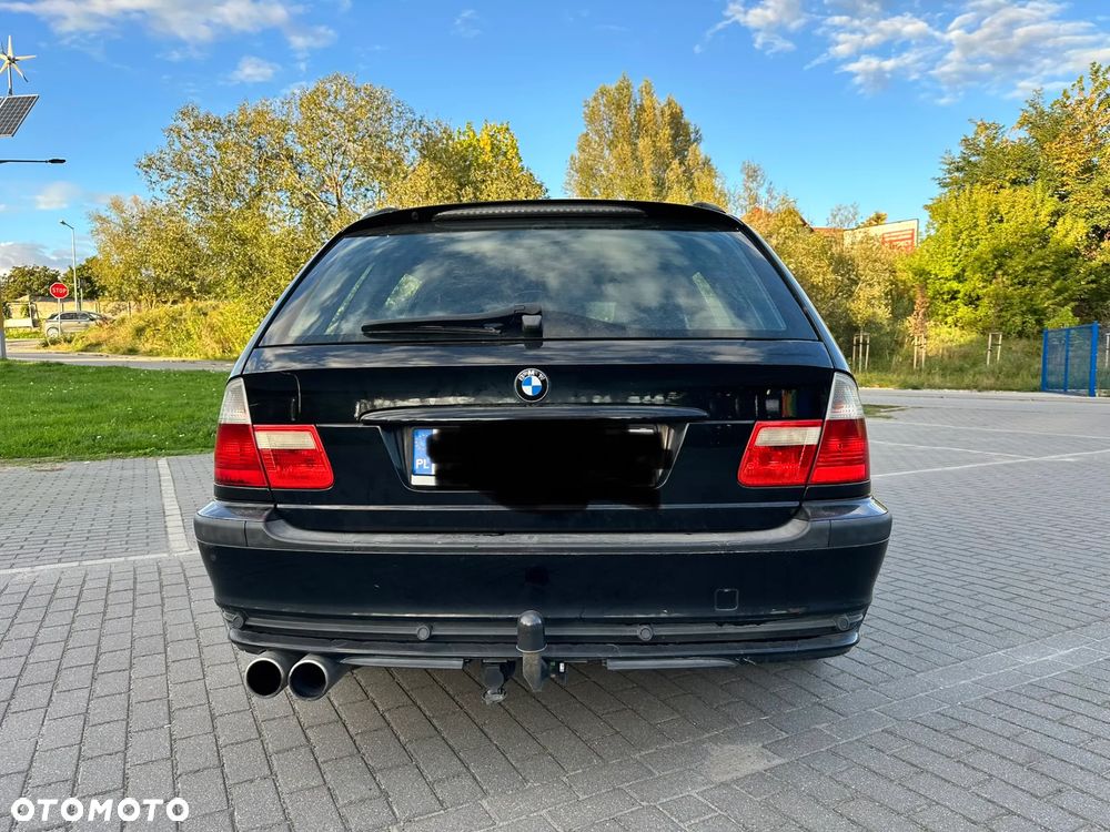 BMW Seria 3 318i Touring - 6
