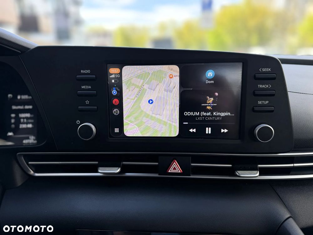 Hyundai Elantra 1.6 Smart CVT - 23