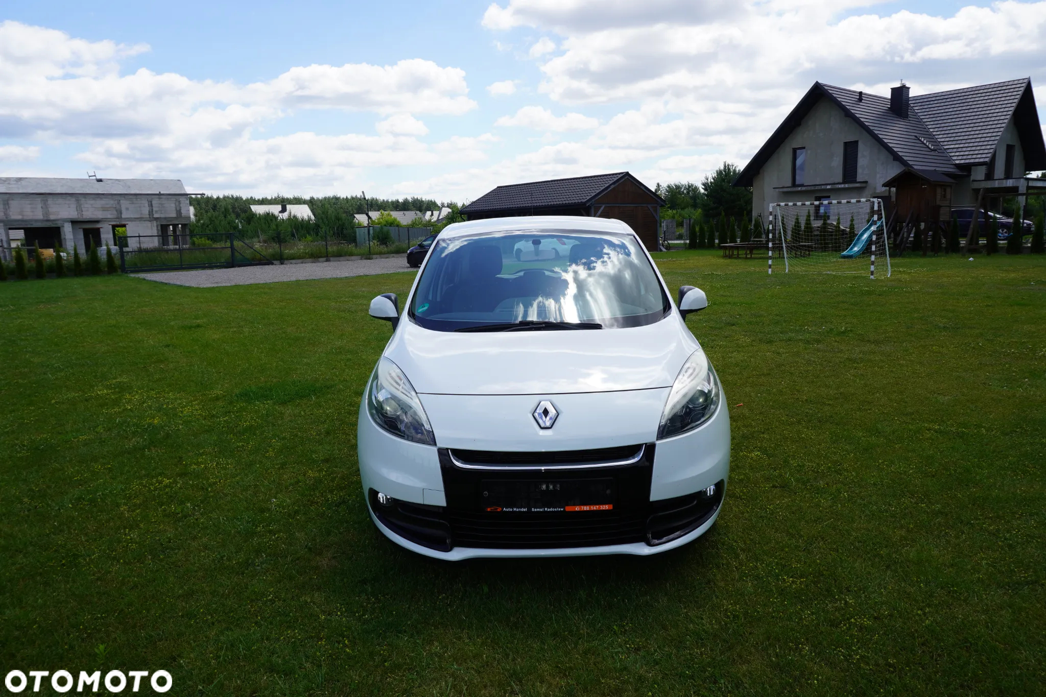 Renault Scenic 1.6 16V 110 TomTom Edition - 12