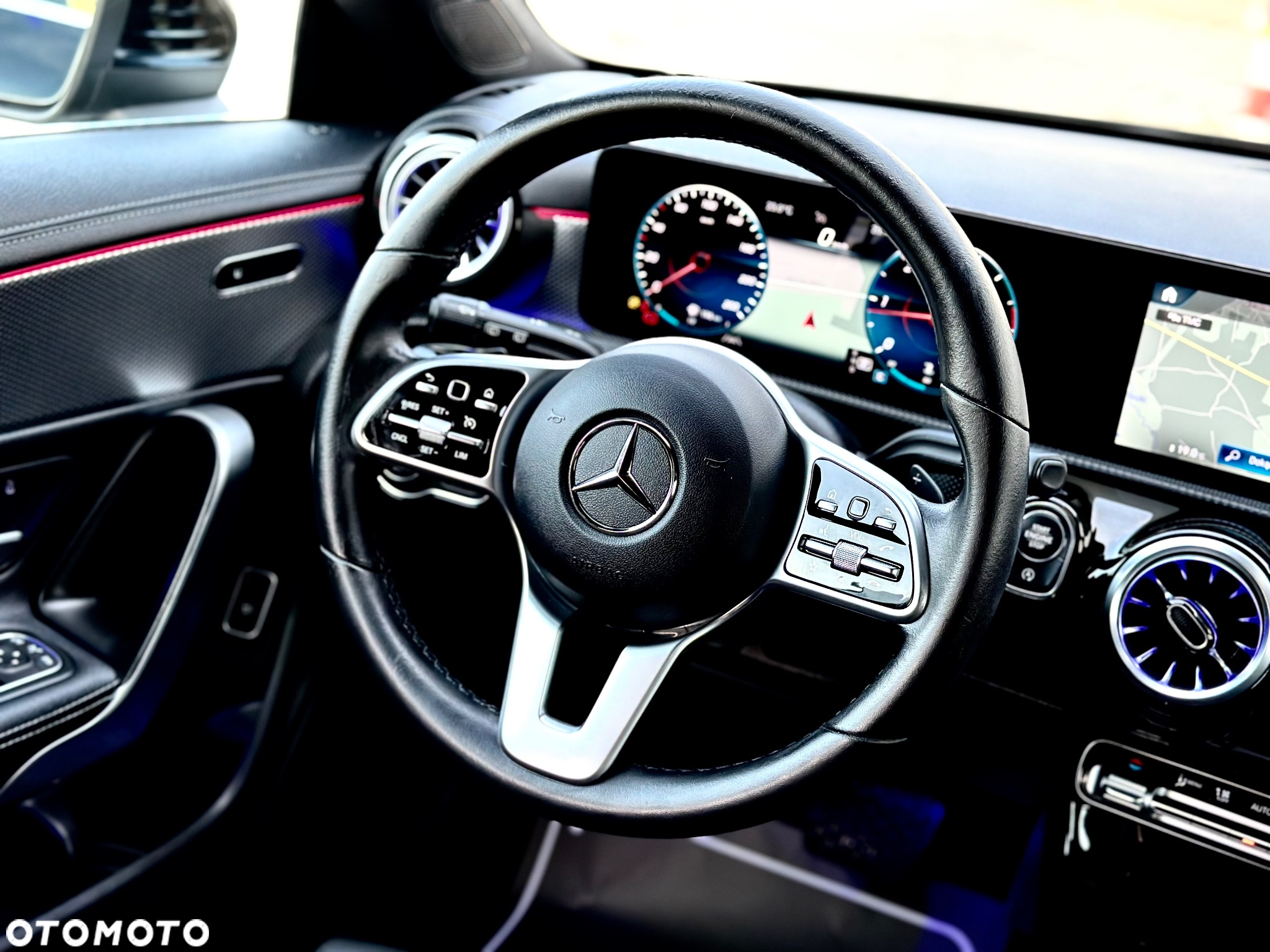 Mercedes-Benz CLA 200 d Shooting Brake 8G-DCT - 37