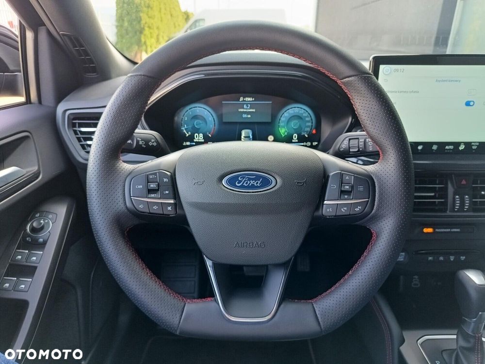 Ford Focus 1.0 EcoBoost mHEV ST-Line X - 18