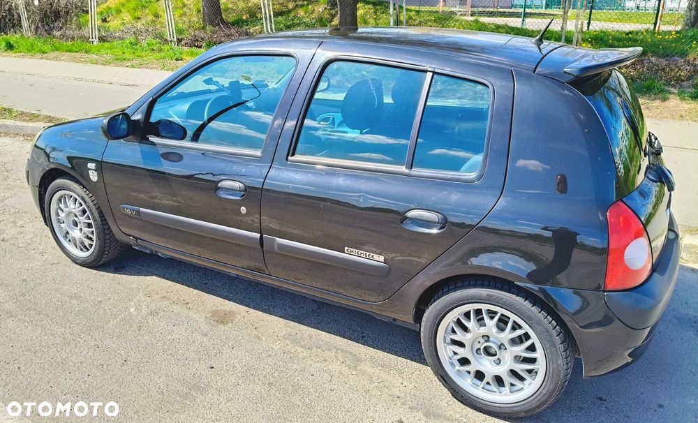 Renault Clio - 1