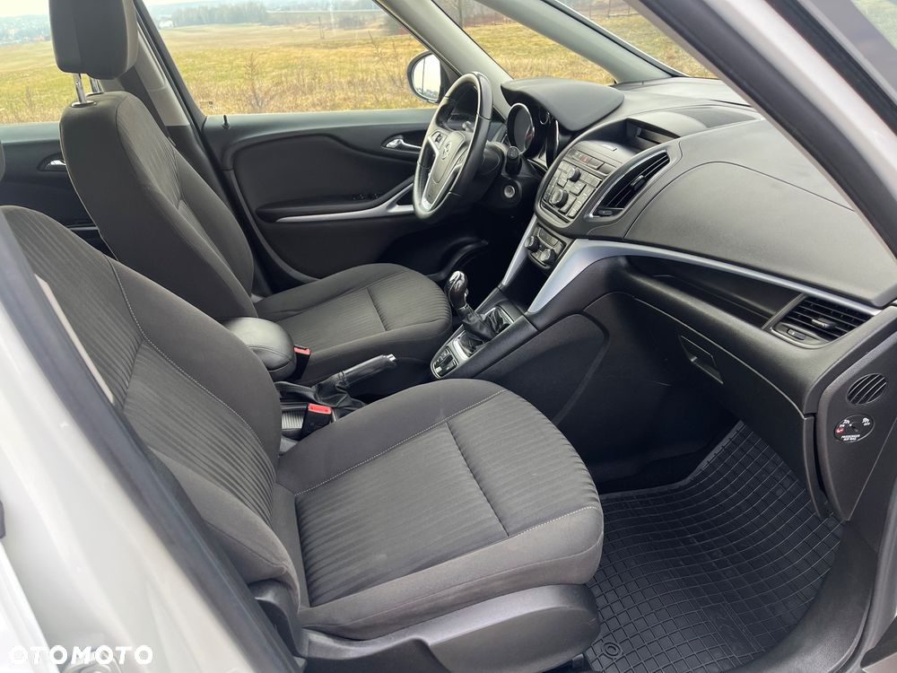 Opel Zafira Tourer 1.4 Turbo Edition - 17