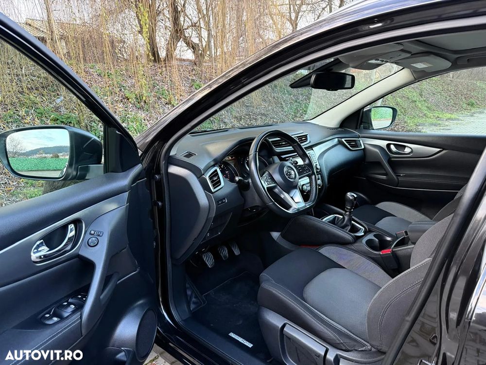 Nissan Qashqai 1.5 DCI N-Connecta - 16
