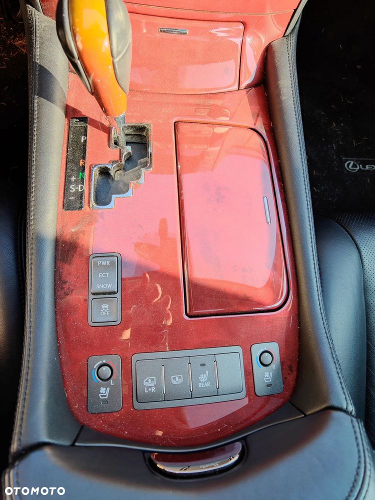 Lexus LS 460 AWD Impression Line - 21