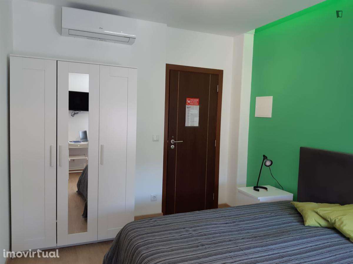 Estúdio - localizado em Baixa Coimbra - Grande imagem: 3/23