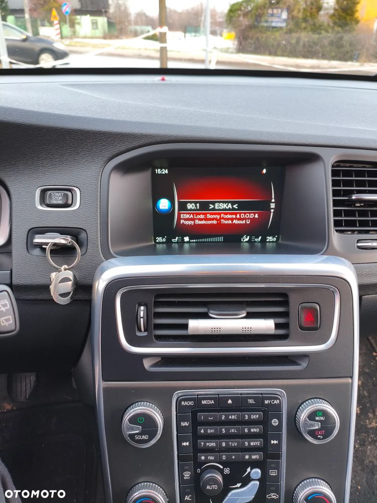 Volvo V60 D4 Drive-E R-Design Summum - 13