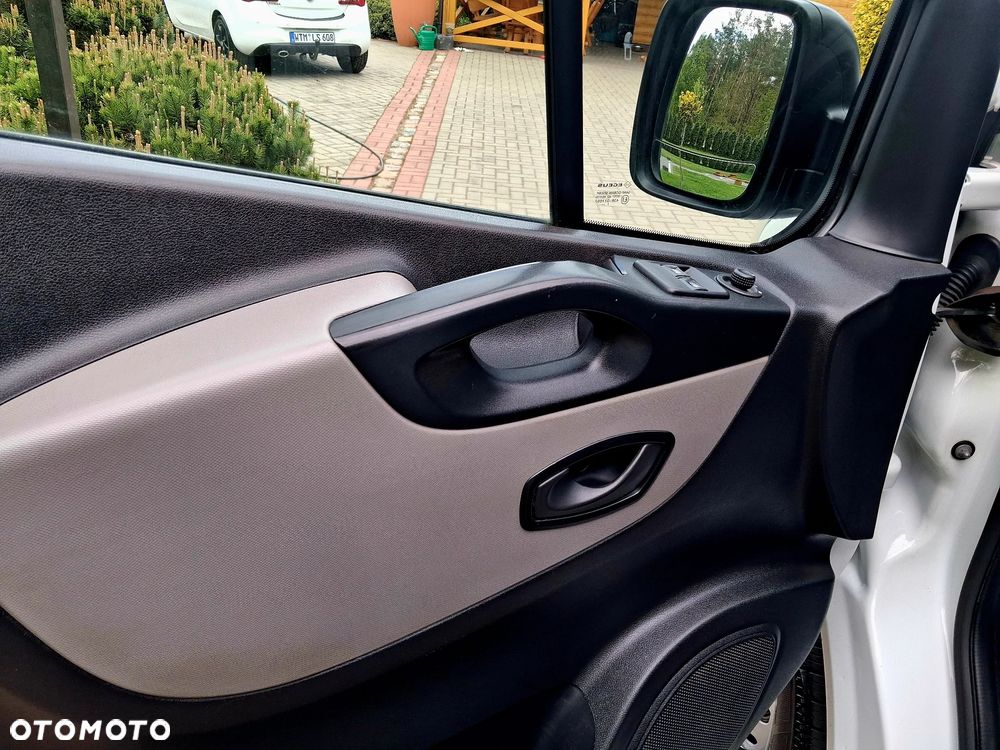 Renault Trafic - 8