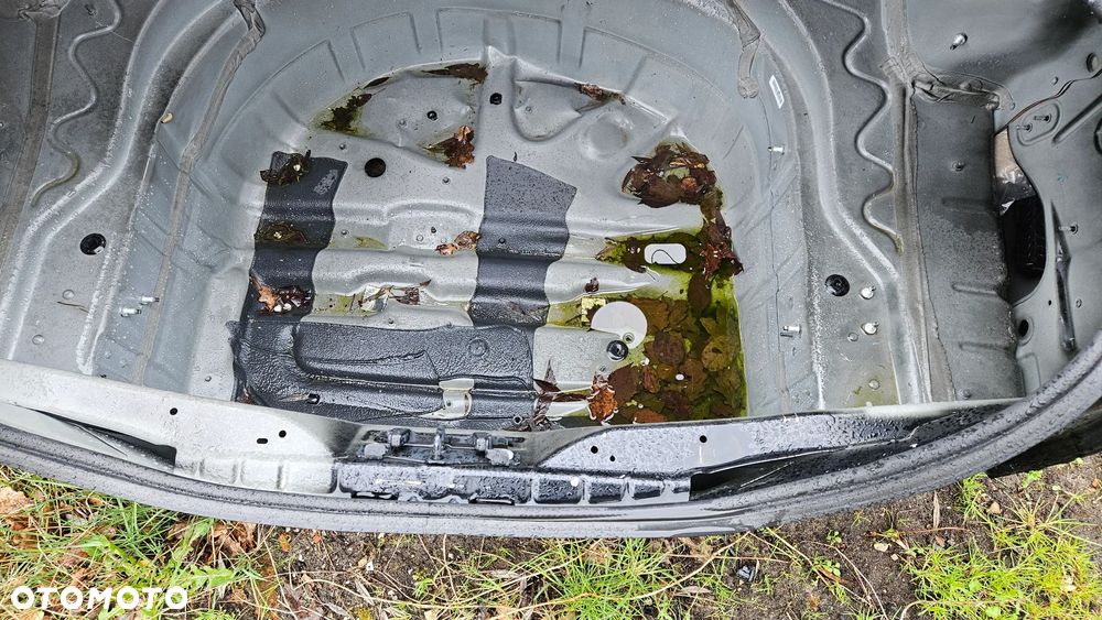 Jaguar XJ 351 2010-2015 BENZYNA Ćwiartka tył Pas Wanna Błotnik tył prawy lewy Dupa - 3