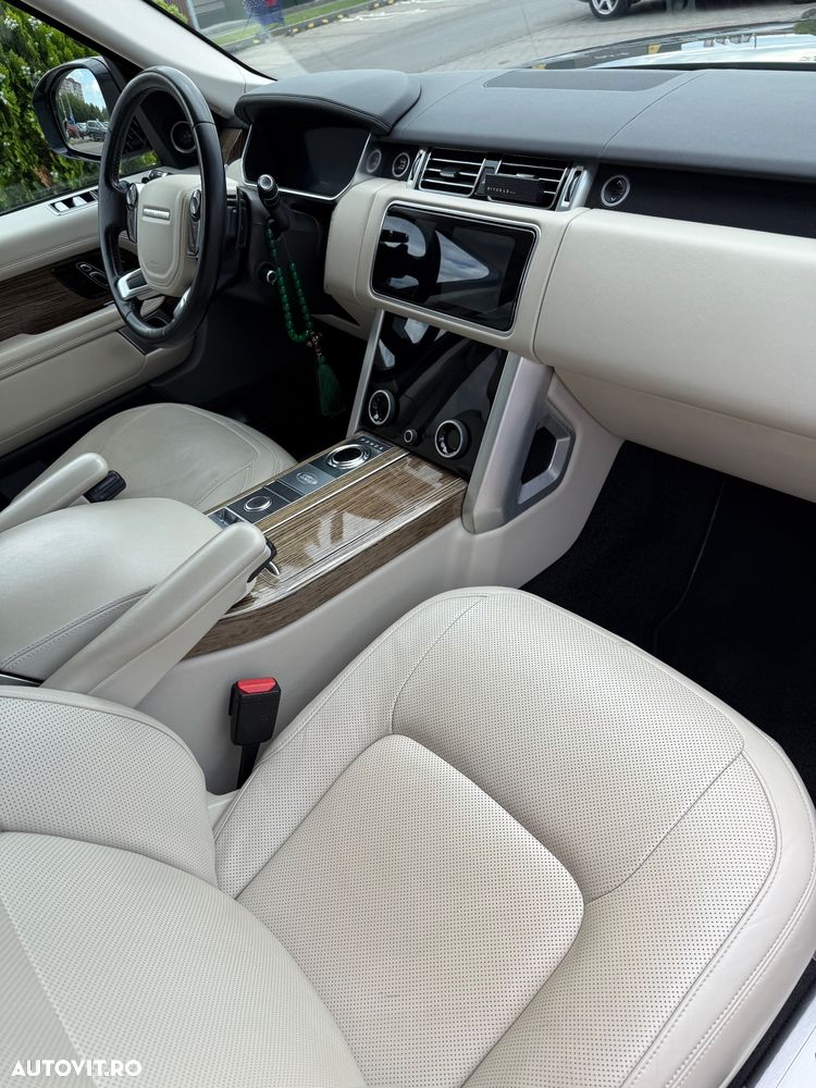 Land Rover Range Rover 3.0L SDV6 Vogue - 16