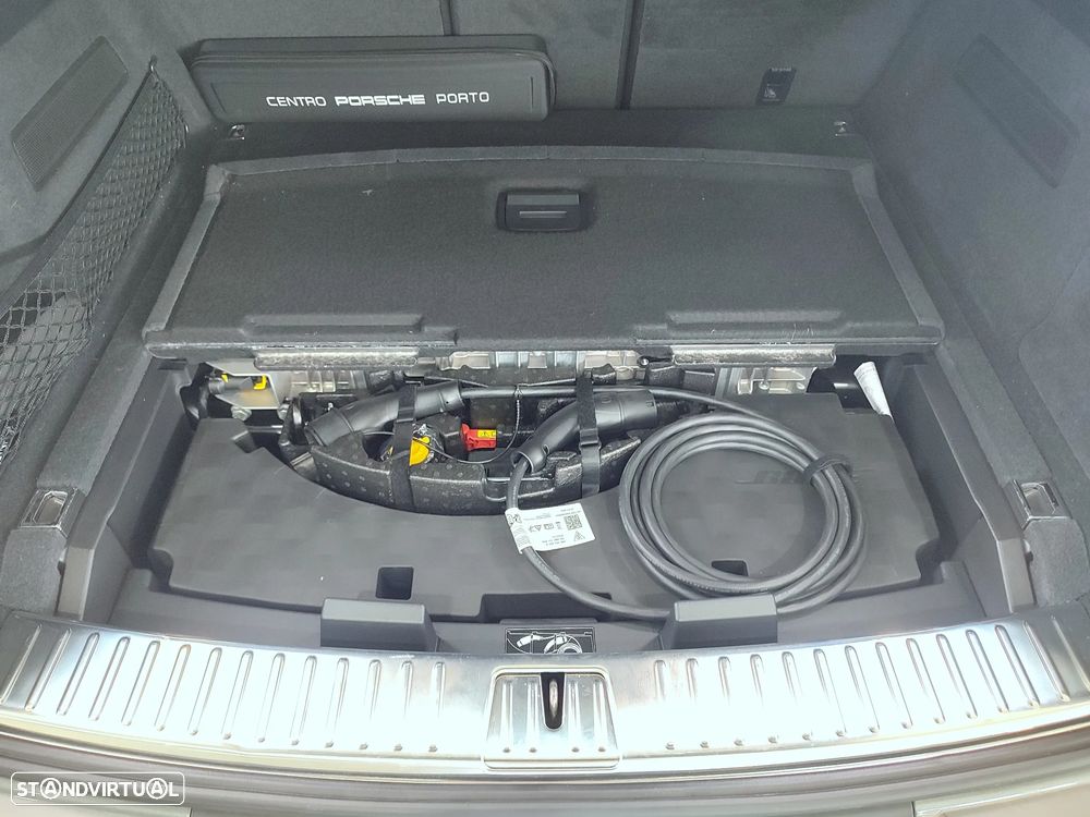 Porsche Cayenne E-Hybrid - 47