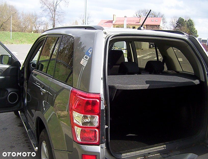 Suzuki Grand Vitara 1.9 DDiS Comfort - 9