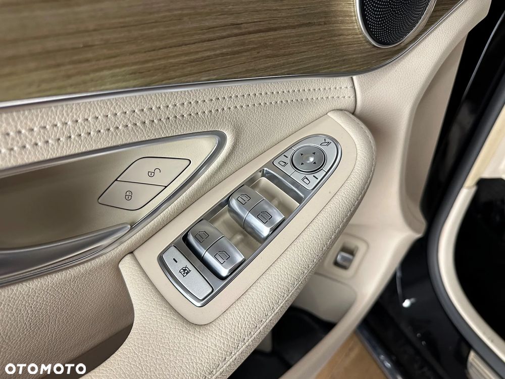 Mercedes-Benz Klasa C 200 7G-TRONIC Avantgarde - 24