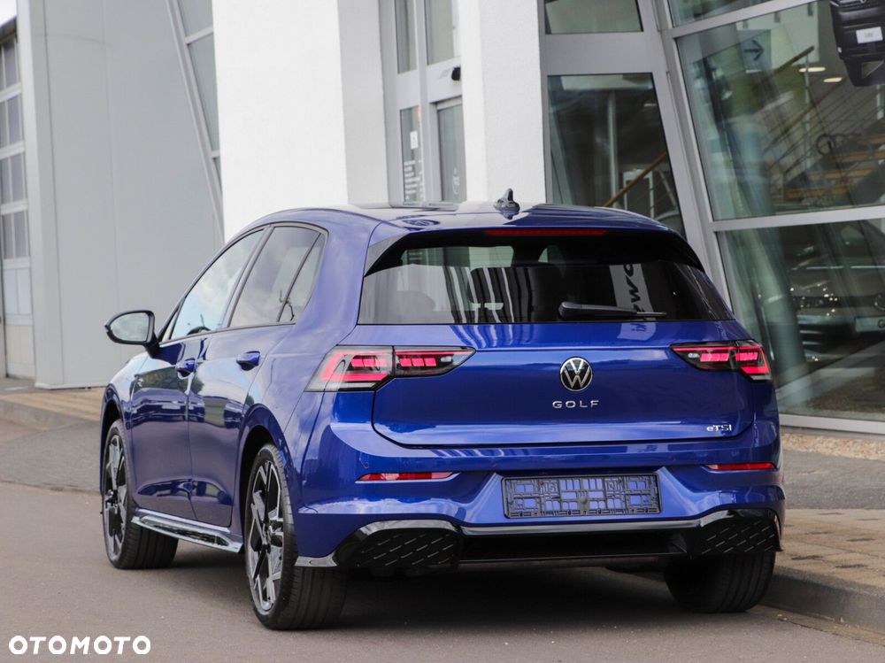 Volkswagen Golf - 4
