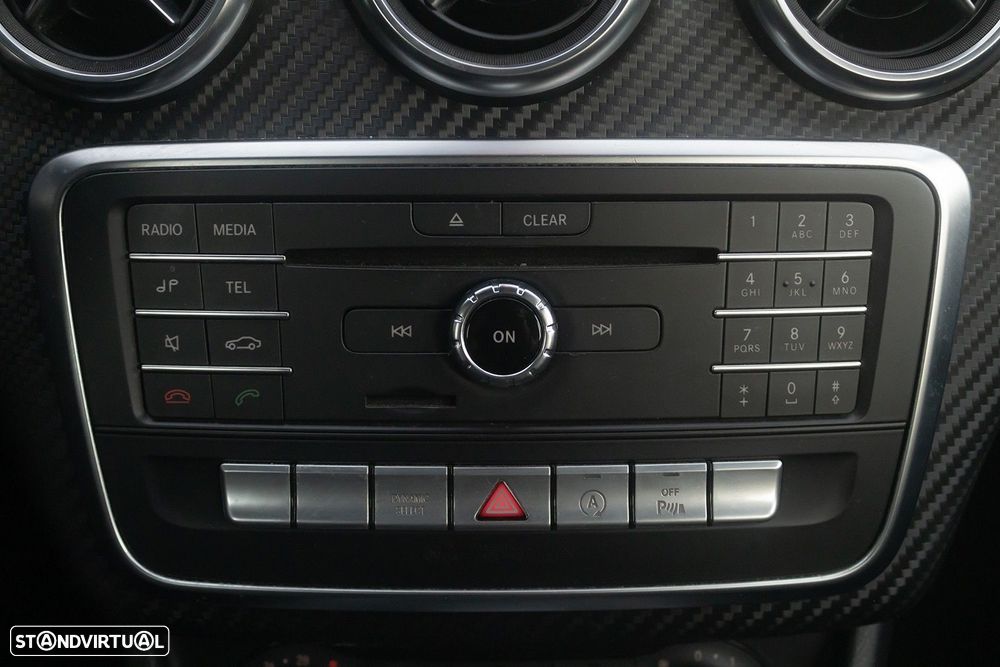 Mercedes-Benz A 180 d AMG Line - 11