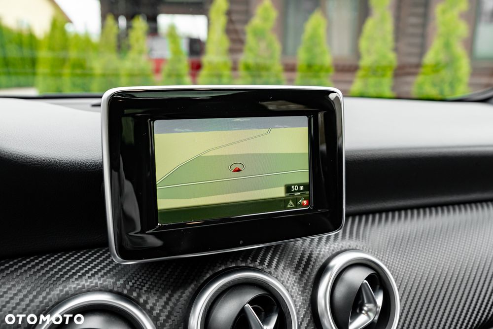 Mercedes-Benz Klasa A 250 4Matic 7G-DCT AMG Line - 36